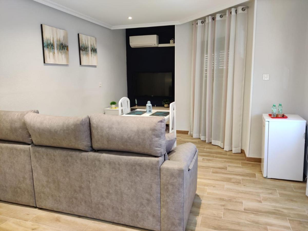Duerme A Gusto - Tu Habitacion Acogedora En Torredonjimeno 外观 照片
